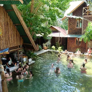 אתר נופש Tropical Garden, קו פי פי